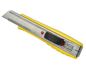 stanley_cutter_fatmax_18_mm_o_magazin.jpg